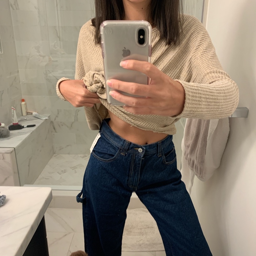 RESTOCKED! Brandy Melville Jackson Cargo Jeans - Picture 3 of 7